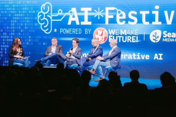 Tavole rotonde e momenti di dibattito